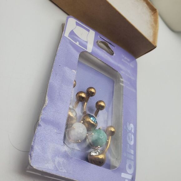 Nwt Claire'sâbelly buttonâ rings new - Picture 2 of 3